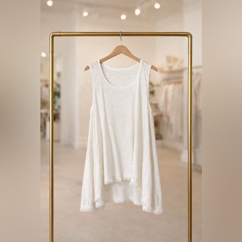 UMGEE CREAM FLOWY FRINGE HEM TANK TOP — NWOT
